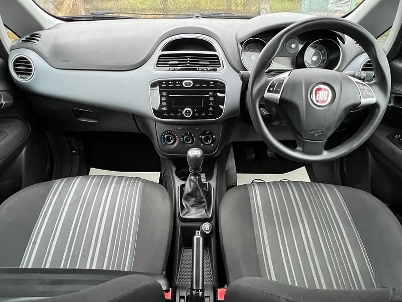 Used Fiat Punto Evo Active 77 HP (56 kW) 2010 Black Hatchback