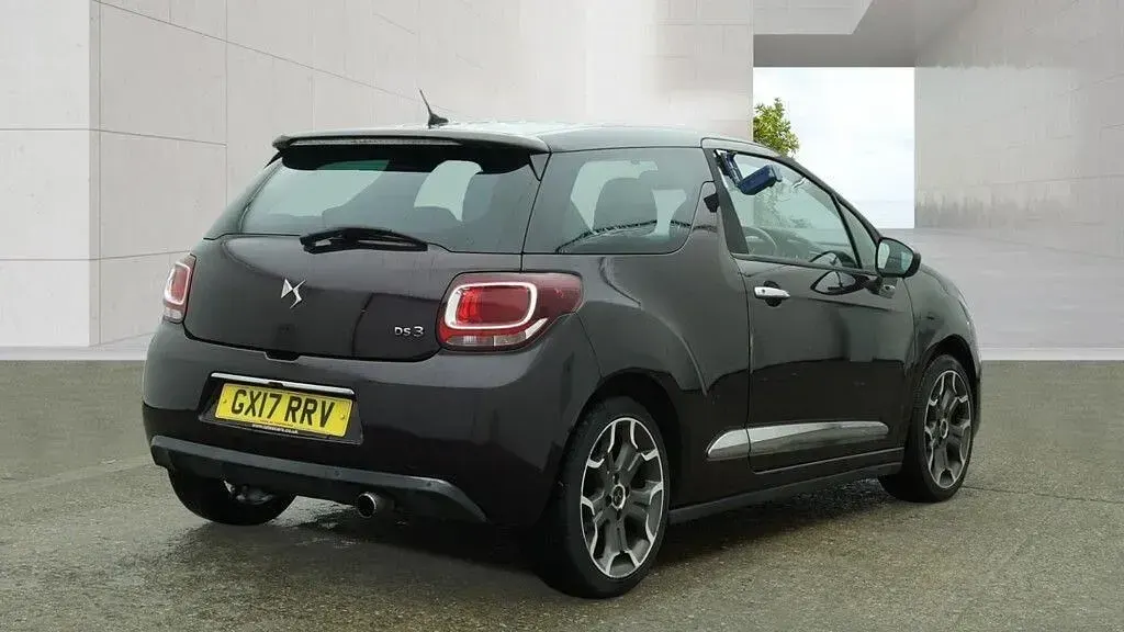 Used DS Automobiles DS3 Ultra Prestige 2017 Mauve/purple Hatchback
