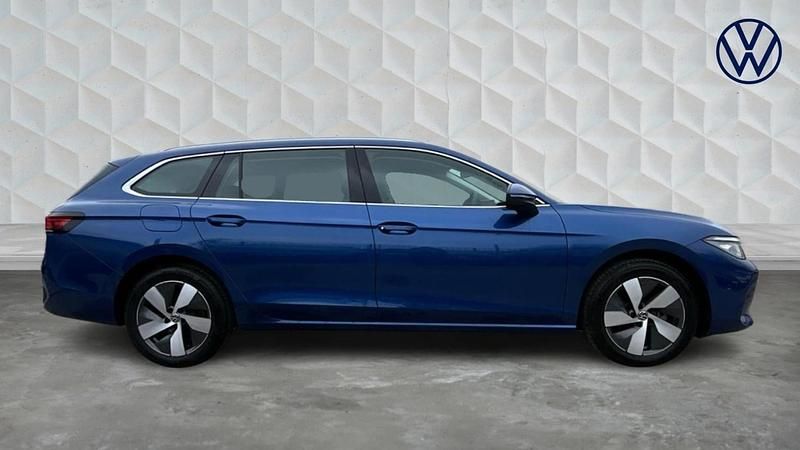 Used VW Passat Life 150 HP (110 kW) 2025 Blue Estate