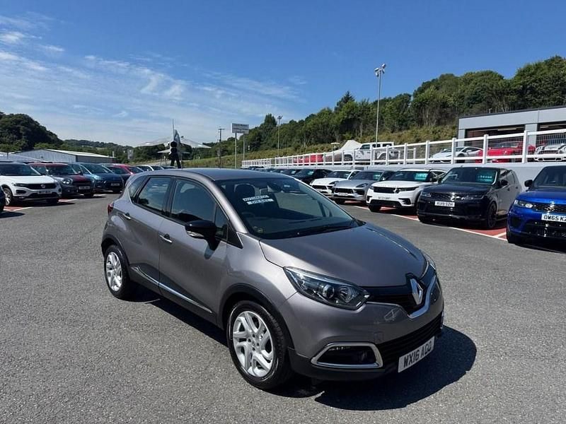 Grey Used 2016 Renault Captur Dynamique SUV | £9,750 (A bit pricey) - Image 1/3