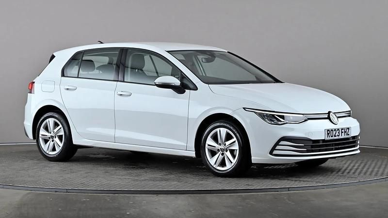 Used VW Golf VIII Life 150 HP (110 kW) 2023 White Hatchback