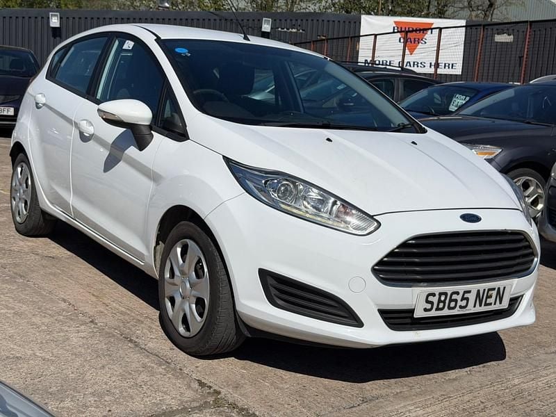 Used Ford Fiesta Style 2016 White Hatchback