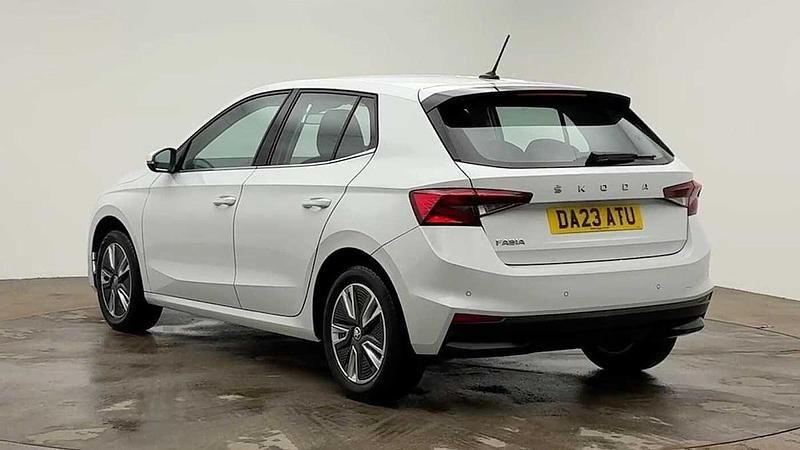 Used Skoda 110 R SE L 81 HP (59 kW) 2023 Moon white metallic Hatchback