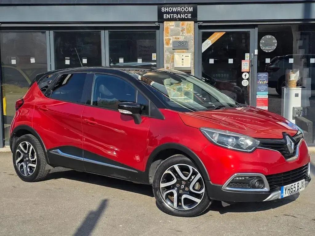 Used Renault Captur Signature 90 HP (66 kW) 2015 Red SUV