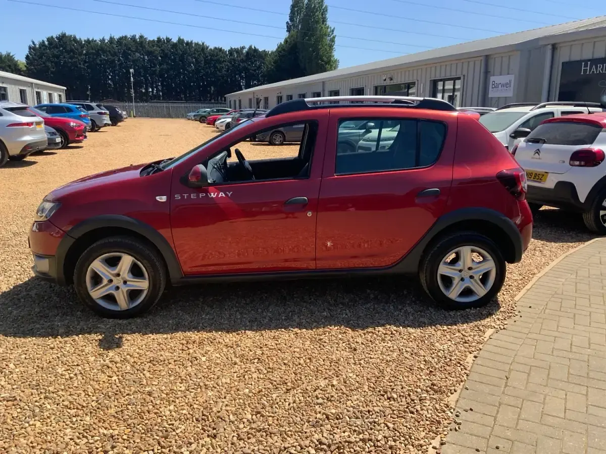 Used Dacia Sandero Ambiance 2013 Red Hatchback