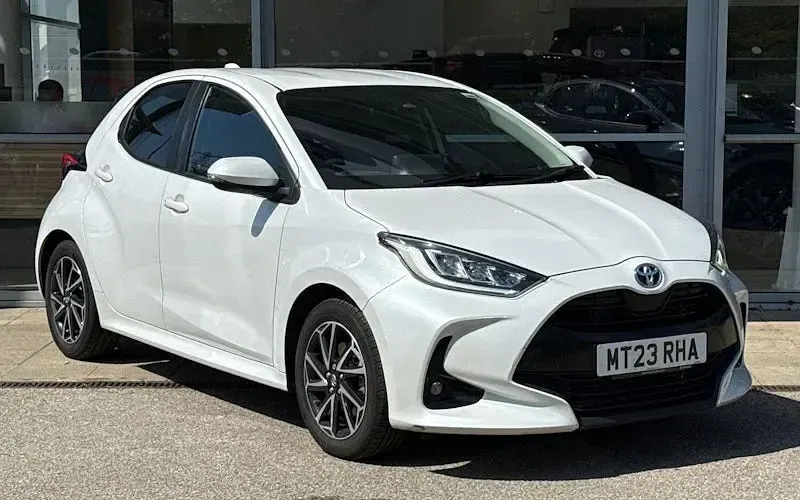 Used Toyota Yaris Hybrid Design 116 HP (85 kW) 2026 Hatchback