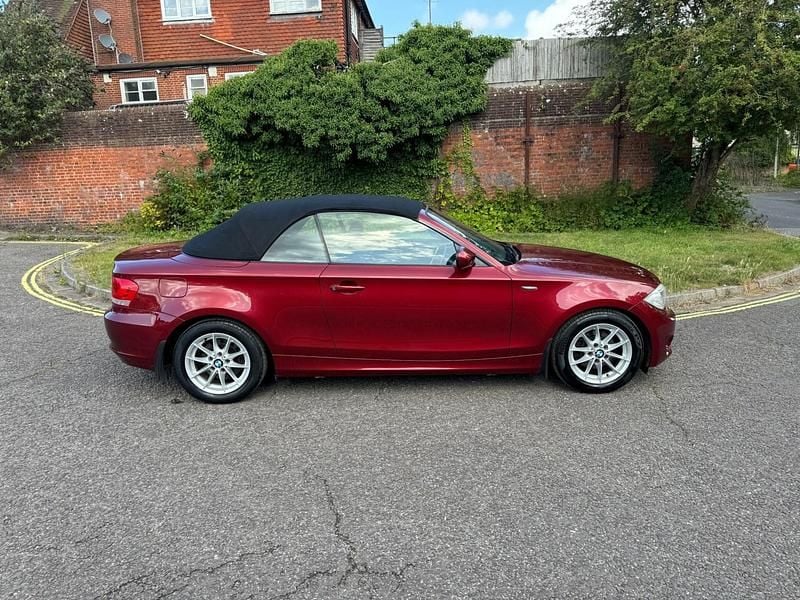 Used BMW 118 Cabriolet 143 HP (105 kW) 2011 Red Cabriolet