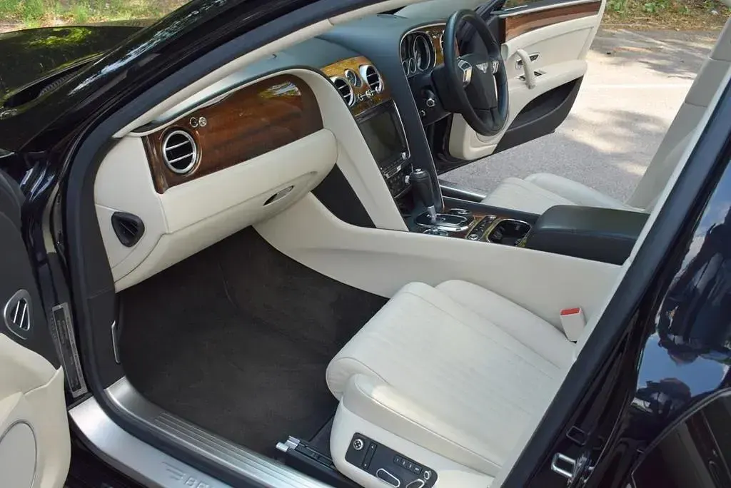 Used Bentley Flying Spur 2018 Black Sedan