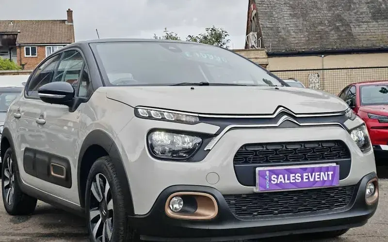 Używany Citroën C3 PureTech 83 KM (61 kW) 2023 Hatchback