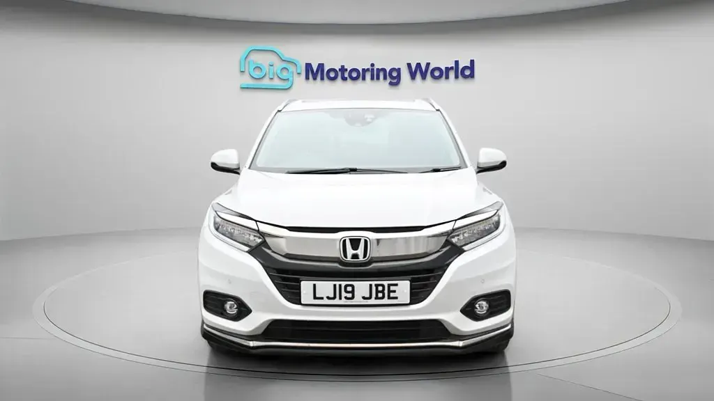 Second-hand Honda HR-V EX 130 CP (95 kW) 2019 Alb SUV