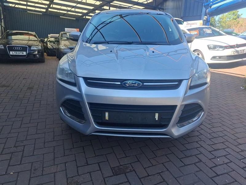 Second-hand Ford Kuga Zetec 140 CP (102 kW) 2013 Argintiu SUV