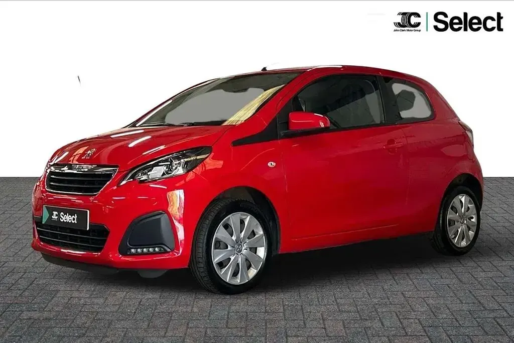 Used Peugeot 108 Active 71 HP (52 kW) 2019 Red Hatchback