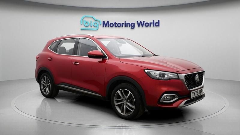 Used MG HS Excite 162 HP (119 kW) 2023 Red SUV