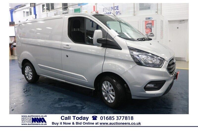 Silver Used 2019 Ford Transit Custom Limited Van | £15,600 (Expensive) - Image 1/4
