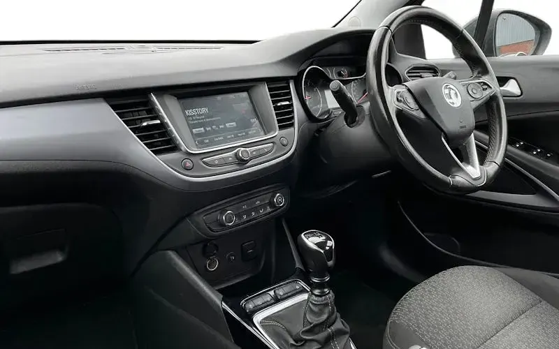 Used Vauxhall Crossland Design Edition 110 HP (80 kW) 2022 Grey SUV