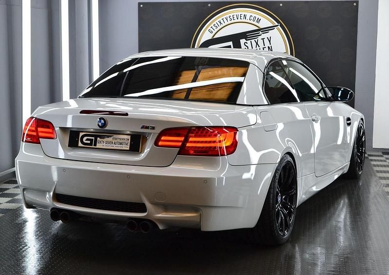 Begagnad BMW M3 Cabriolet Basis 445 HK (327 kW) 2013 Vit Cab