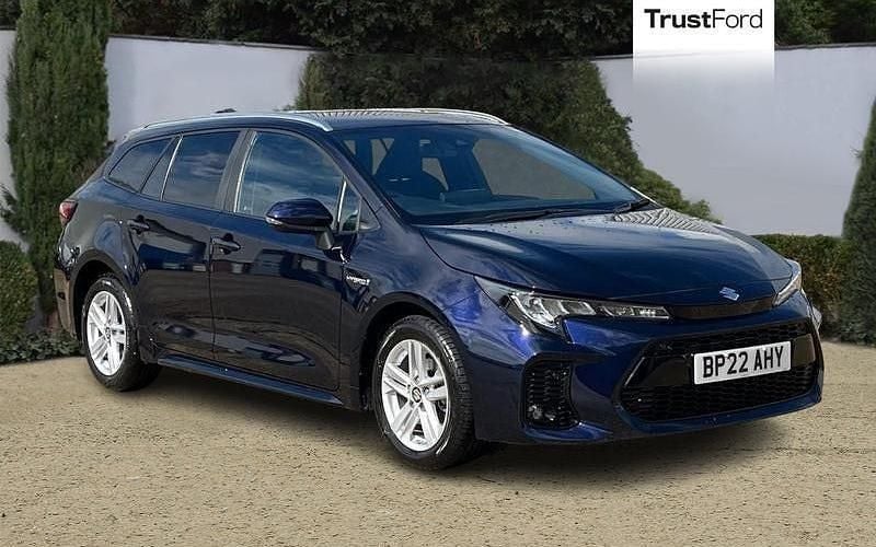 Used 2021 Suzuki Swace SZ-T Estate | £16,410 (Fair price) - Image 1/4