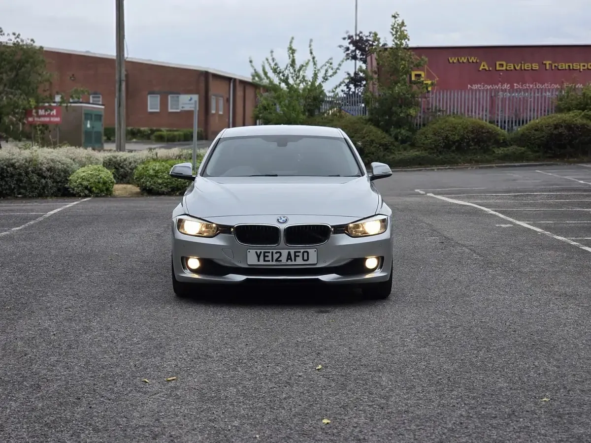 Used BMW 320 Efficient Dynamics 2012 Silver Sedan