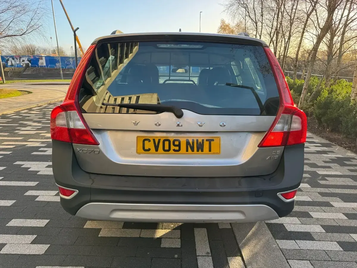 Used Volvo XC70 SE 2009 Gold Estate