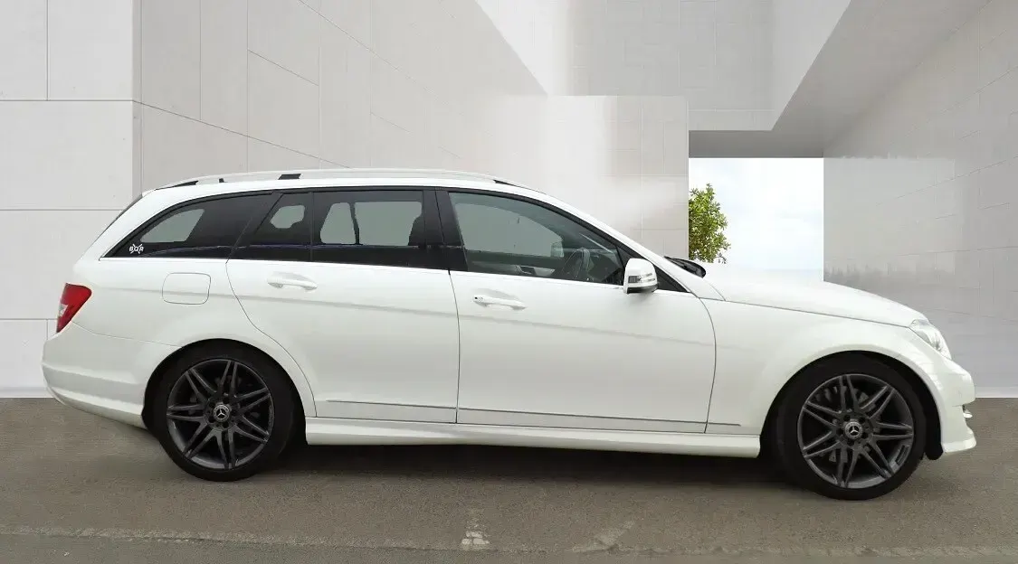Used Mercedes C250 AMG 204 HP (150 kW) 2013 White Estate