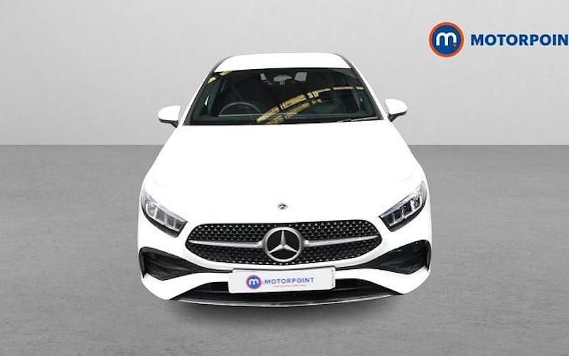 Used Mercedes A200 Executive 163 HP (119 kW) 2025 White Hatchback