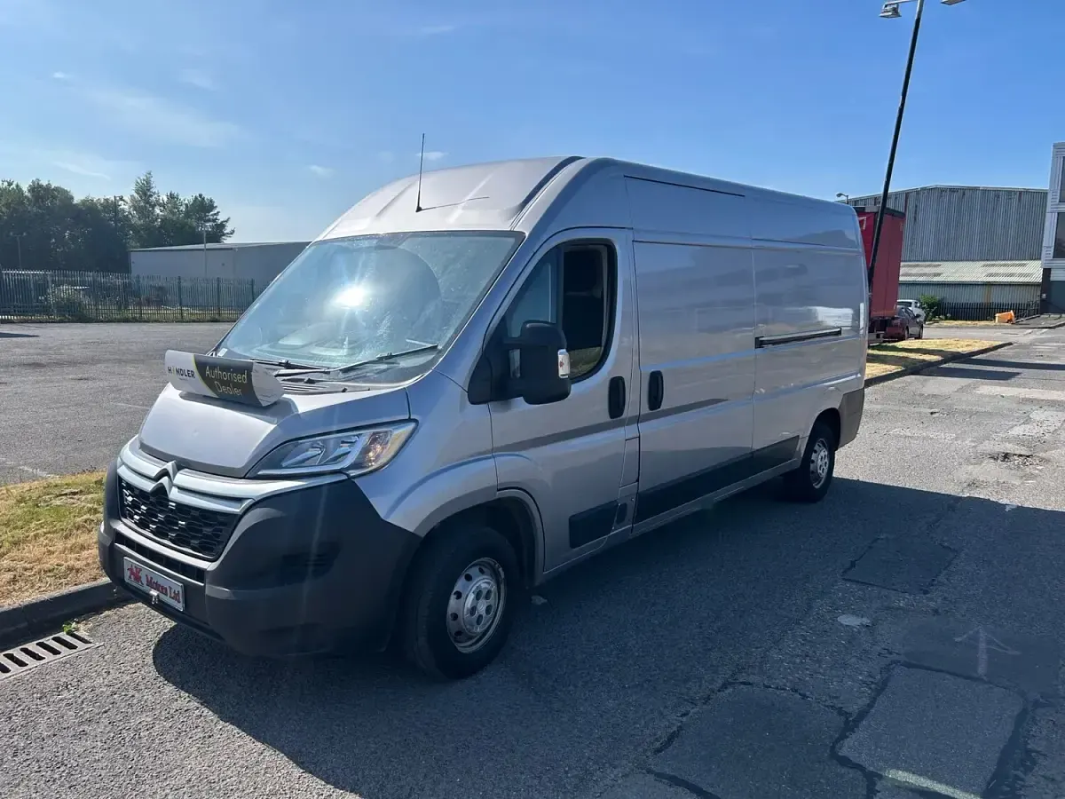 Used Citroën Relay 140 HP (102 kW) 2021 Grey Van