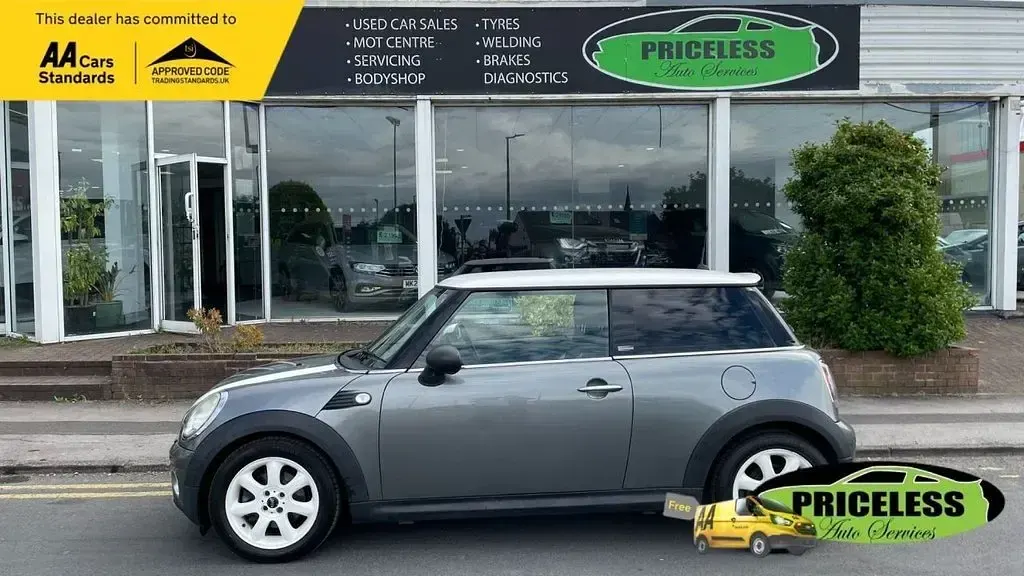 Used Mini Cooper D Hatch 110 HP (80 kW) 2010 Silver Hatchback