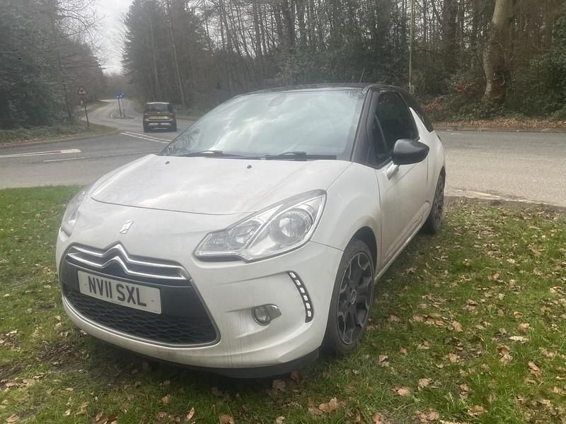Używany Citroën DS3 120 KM (88 kW) 2011 Biały Hatchback