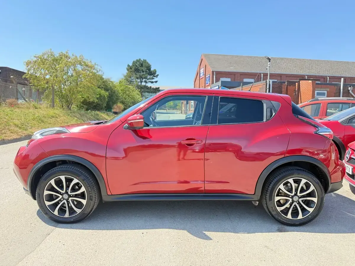 Used Nissan Juke Tekna 110 HP (80 kW) 2014 Red SUV