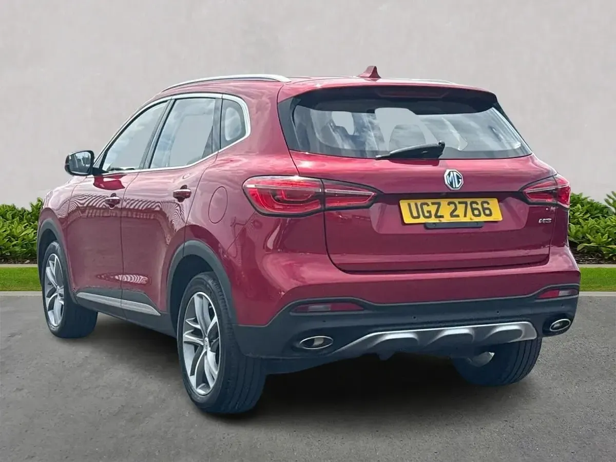 Used MG HS Excite 162 HP (119 kW) 2021 Red SUV