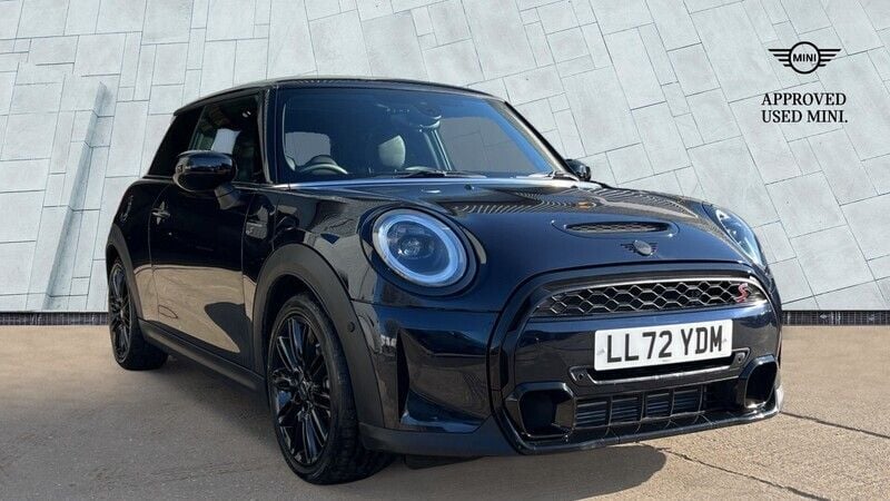 Black Used 2022 Mini Cooper S Exclusive Hatchback | £22,495 (Fair price) - Image 1/4