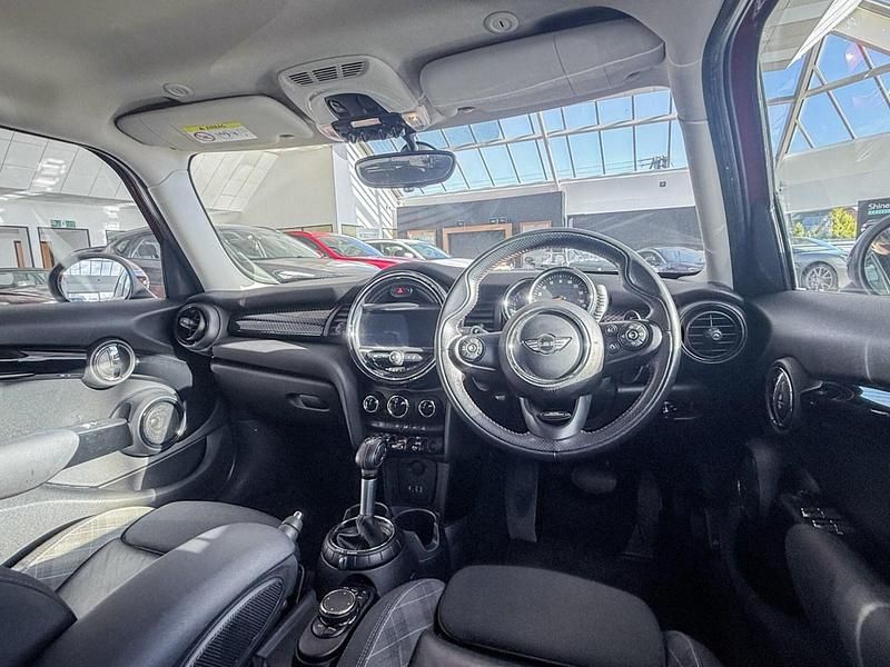 Used Mini Cooper S Hatch 192 HP (141 kW) 2016 Red Hatchback