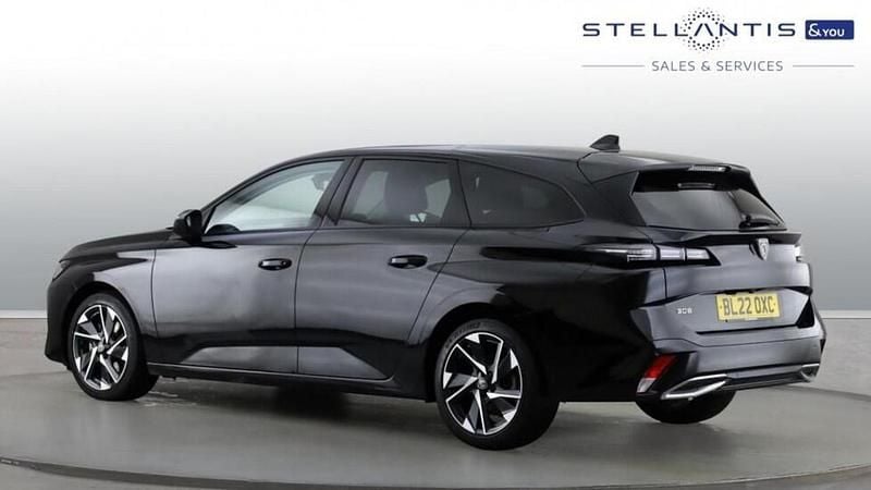 Used Peugeot 308 SW Allure Premium 129 HP (94 kW) 2022 Black Estate