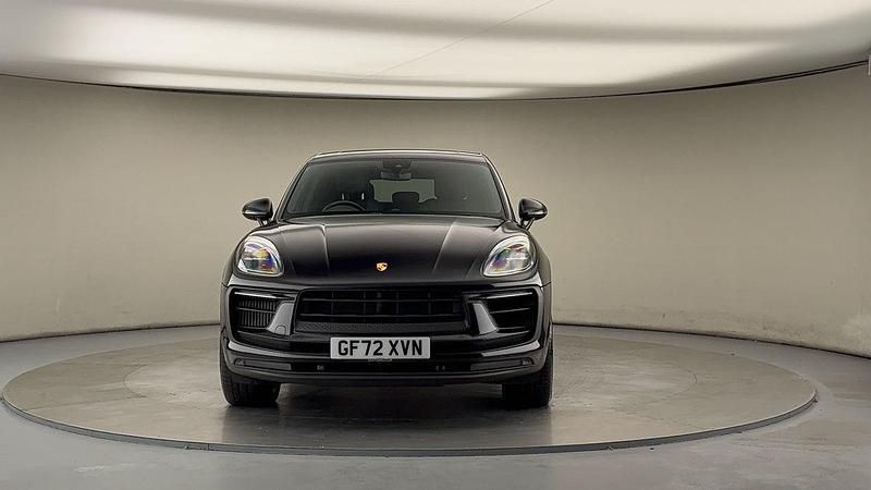 Used Porsche Macan 380 HP (279 kW) 2022 Jet black SUV