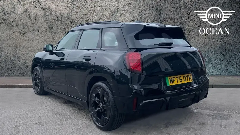 Used Mini Aceman 133 kW (181 HP) 2025 Black SUV