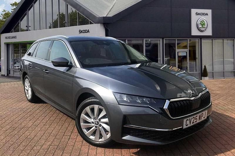 Graphite grey metallic New 2025 Skoda Octavia SE L Estate | £29,500 - Image 1/4