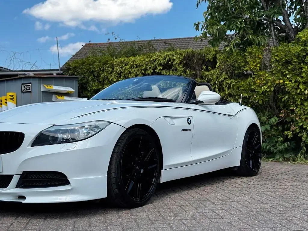 Used BMW Z4 Sport Line 2009 White Cabriolet