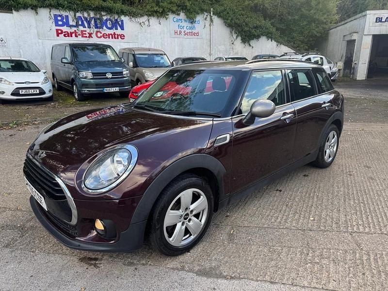 Maroon Used 2015 Mini Cooper Clubman Estate | £5,500 (Fair price) - Image 1/4