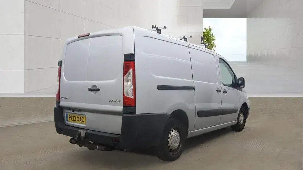 Used Peugeot Expert 128 HP (94 kW) 2013 Silver Van