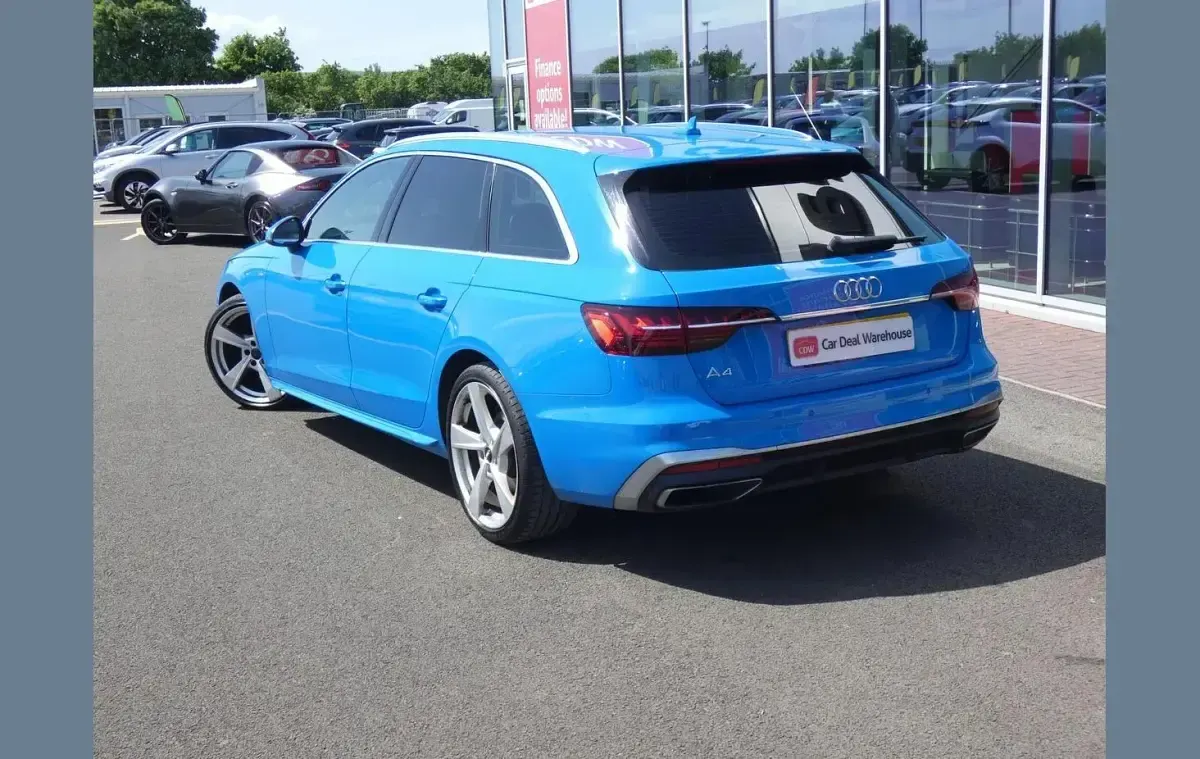 Used Audi A4 S-Line 134 HP (98 kW) 2020 Blue Estate