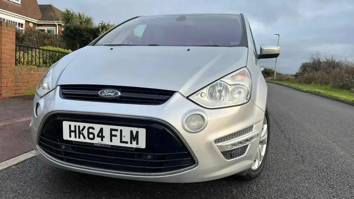 Used Ford S-MAX Titanium 2014 Silver MPV
