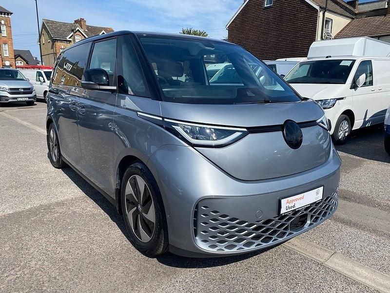 Usado VW ID. Buzz Pro 150 kW (204 HP) 2022 Prateado Monovolume