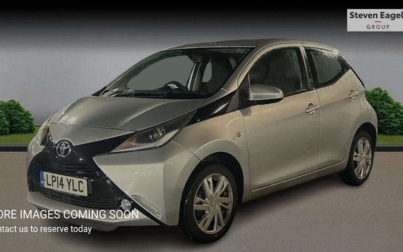 Used Toyota Aygo x-press 69 HP (50 kW) 2016 Hatchback