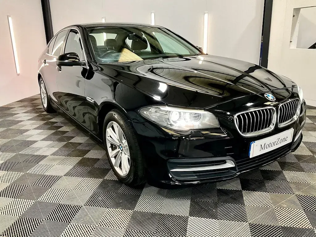 Używany BMW 520 Comfort Edition 184 KM (135 kW) 2014 Czarny Sedan/Limuzyna