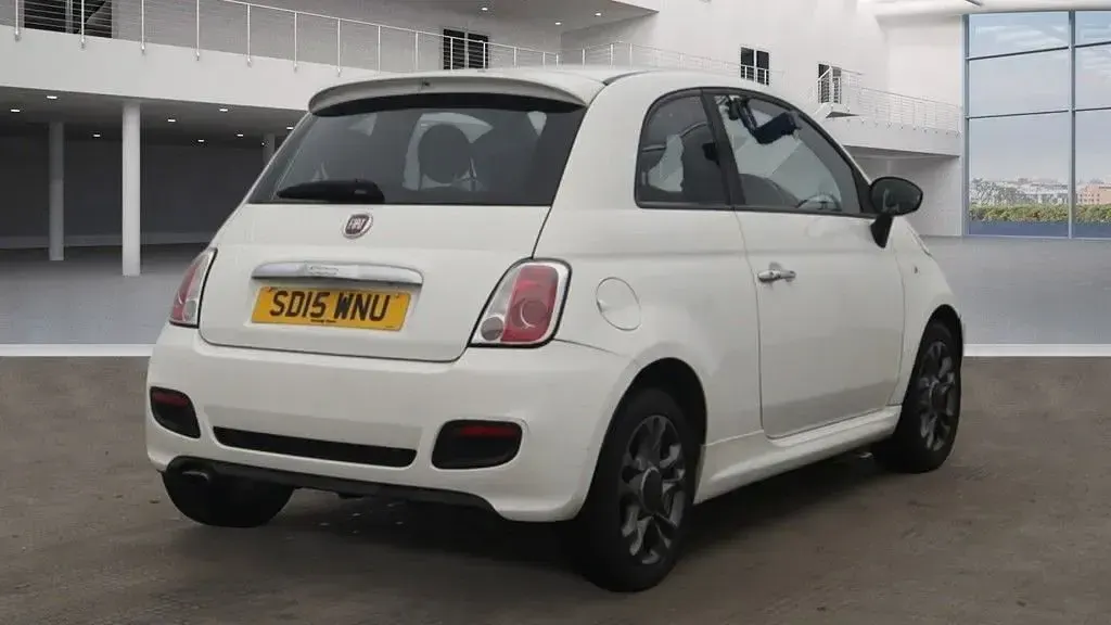 Used Fiat 500 S 69 HP (50 kW) 2015 White Hatchback