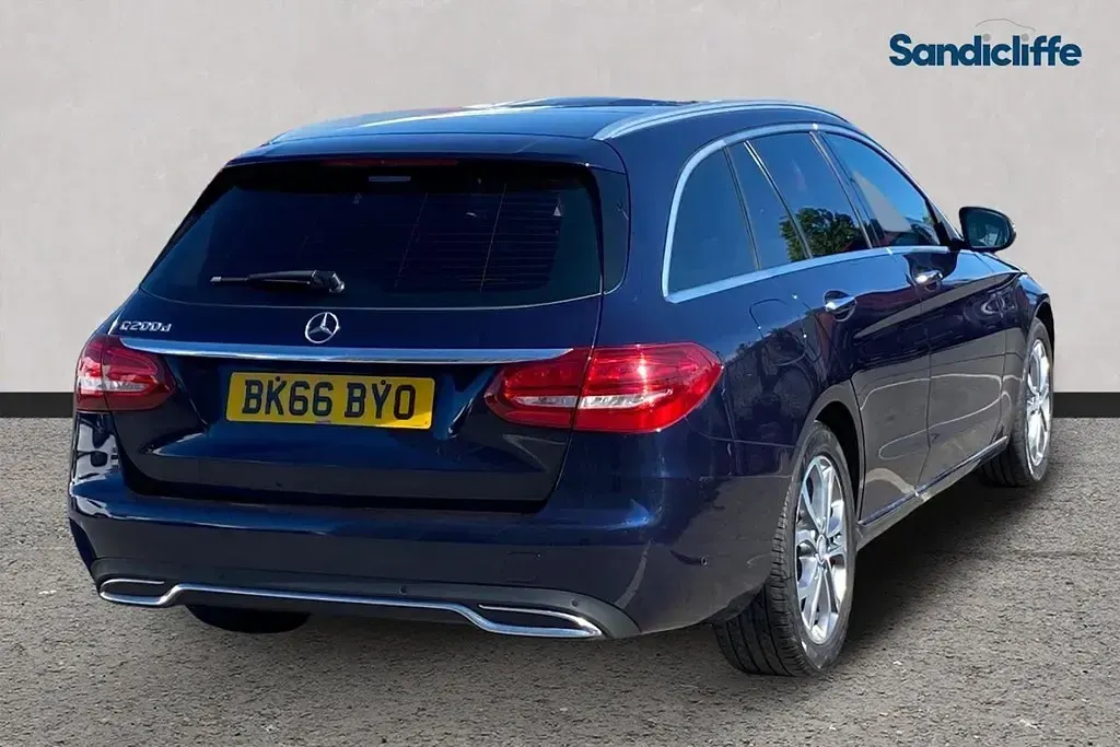 Second-hand Mercedes C200 Premium 136 CP (100 kW) 2018 Albastru Break