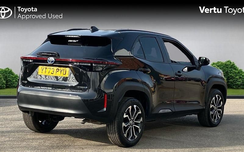 Used Toyota Yaris Hybrid Design 116 HP (85 kW) 2026 Estate