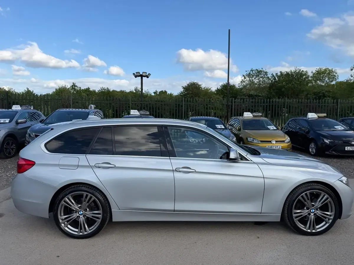 Used BMW 320 Luxury Line 2016 Silver Estate