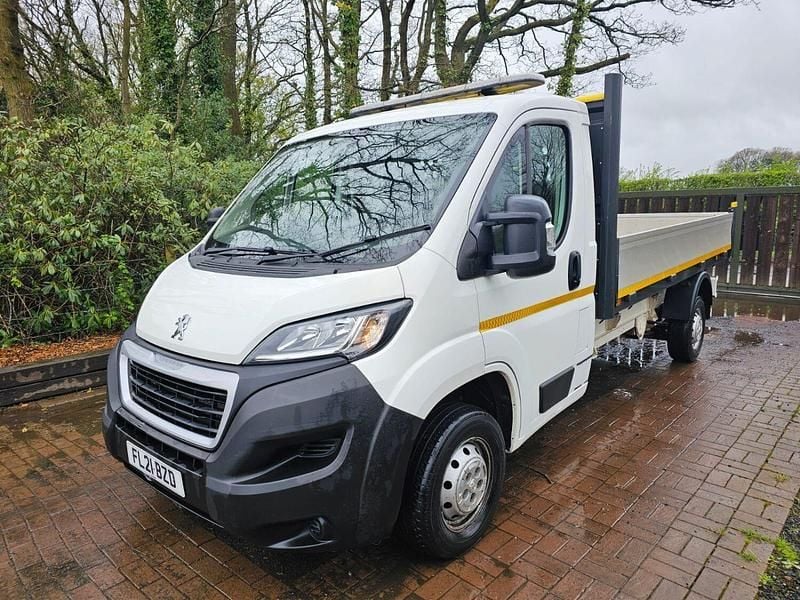 White Used 2021 Peugeot Boxer Business-Line Van | £13,995 (Good price) - Image 1/4