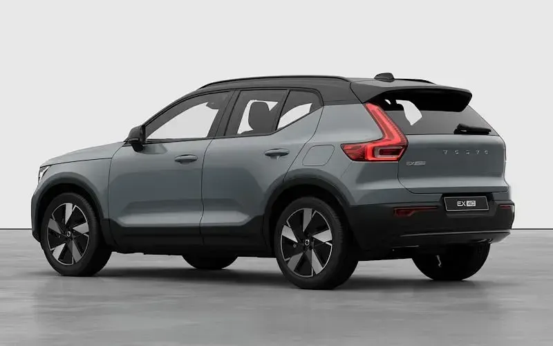 New Volvo EX40 Plus 185 kW (252 HP) 2026 Onyx black SUV